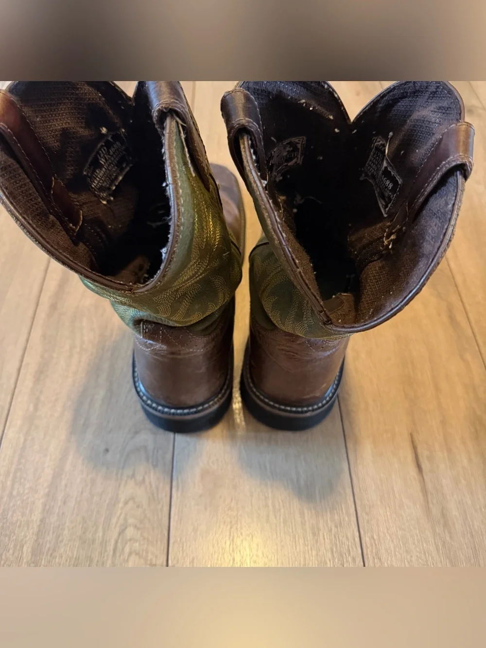 Men's Justin Steel-Toe Boots
